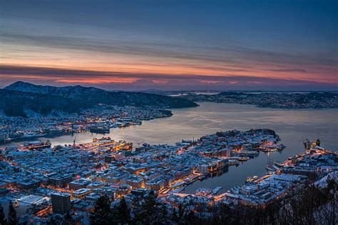 190+ Bergen Winter Night Norway Stock Photos, Pictures & Royalty-Free ...