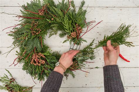 How To Make A Wreath Its Easier Than You Think