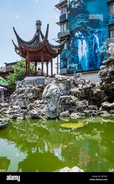 Qibao water town Stock Photo - Alamy