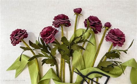 Member Make Workshop Crepe Paper Purple Ranunculus Lia Griffith