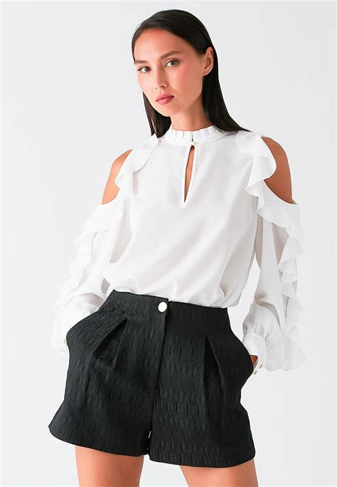 Блузы, платья и пальто с объемными рукавами – главный тренд осени 2020 ...