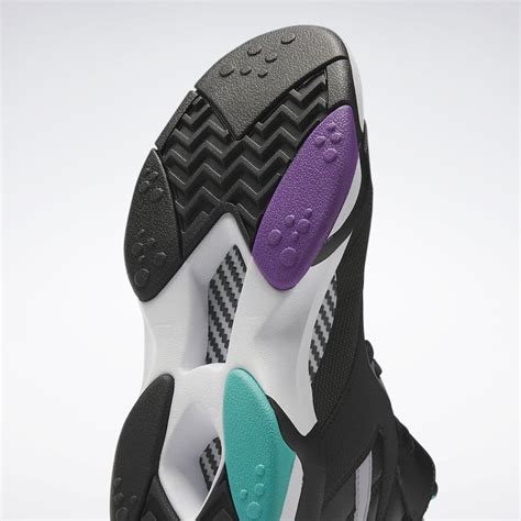 Shaq Attaq Shoes in Core Black / Pure Grey 8 / Cloud White | Reebok ...