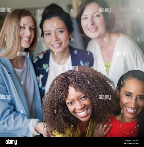 Portrait smiling women friends Stock Photo - Alamy