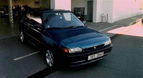 IMCDb org 1991 Mazda 323 BG in Jak básníci neztrácejí nadeji 2004