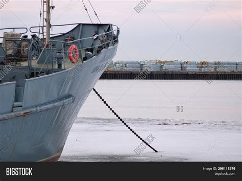 Standing On Prow Ship Image & Photo (Free Trial) | Bigstock