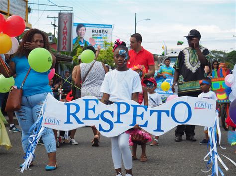 PHOTOS: Carnival in Puerto Limón - Tiny Travelogue