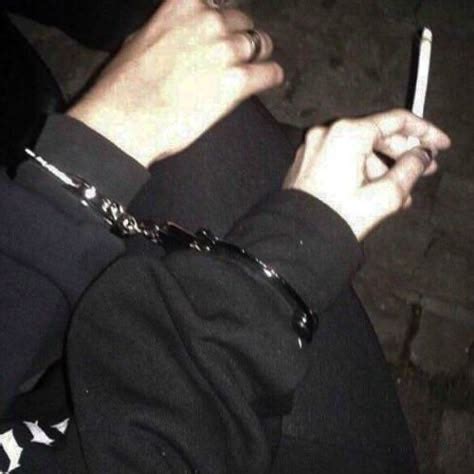 Pin By Elii On Pfps Cute Gay Couples Gay Matching Profile Pictures