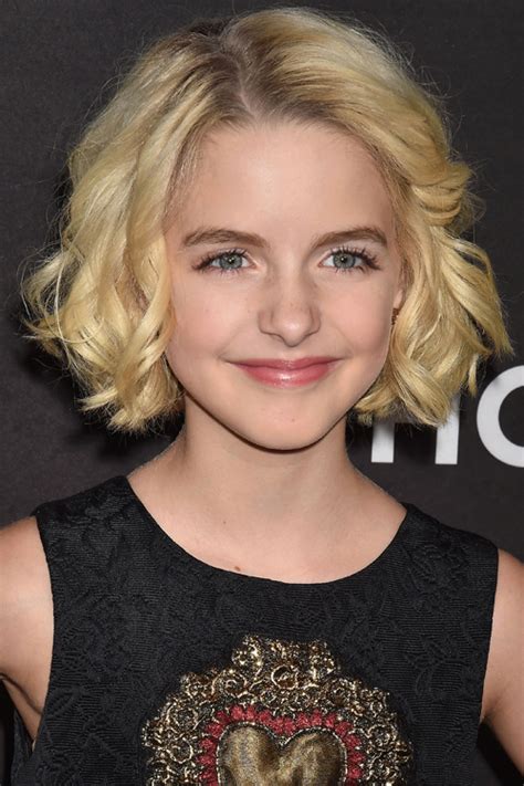 Mckenna Grace Wavy Golden Blonde Barrel Curls Bob Dark Roots