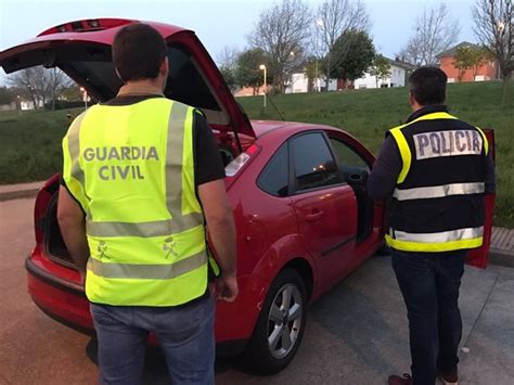 Dos Detenciones En Lugo Cierran Con Arrestos Un Operativo Contra La