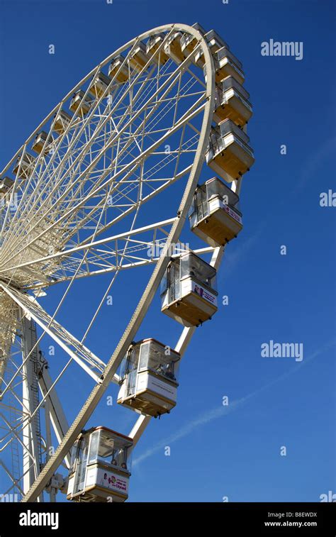 Ferris Wheel Stock Photo Alamy