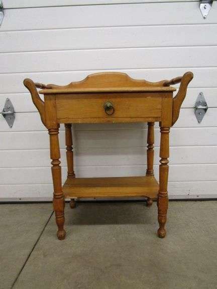 Maple Drawer Washstand Oberman Auctions