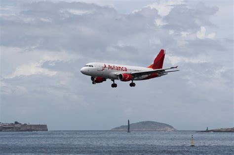 Avianca reiniciará vuelos internacionales desde Colombia el 28 de ...