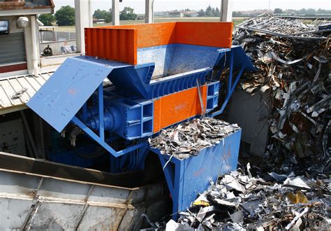 Scrap Metal Shredders | Heavy Duty Shredders and hammer mills