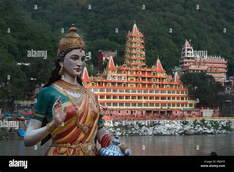 Swarg Ashram On The Ganges Banks Rishikesh India Stock Photo Alamy