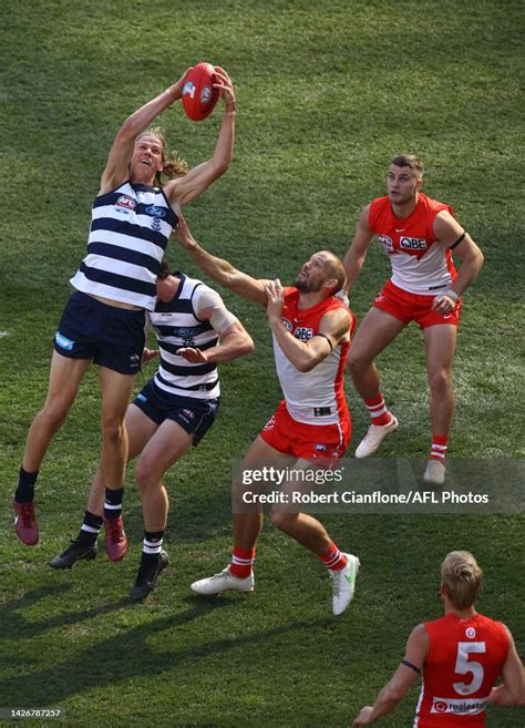 Sam De Koning Of The Cats Marks During The 2022 Afl Grand Final Match News Photo Getty Images