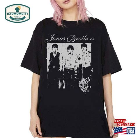 Vintage Jonas Brothers Five Albums One Night Tour 2023 Unisex Classic ...