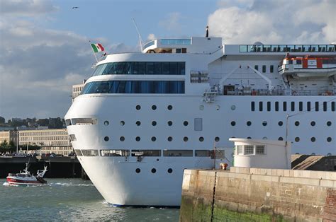 COSTA NEO ROMANTICA Le Havre France 07 06 2012 Franz Karl GoLHen