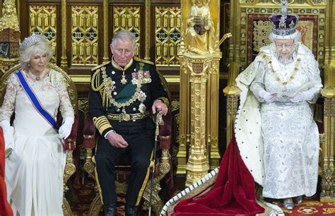 Carlos De Inglaterra Un Heredero A La Espera En Edad De Jubilación