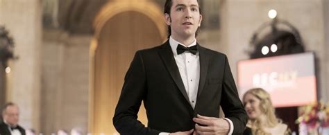 'Succession' Star Nicholas Braun Embraces Internet Boyfriend Status