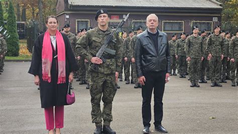 Ku Chwale Ojczyzny Kolejni Ochotnicy Wst Pili W Szeregi Wojska Polskiego