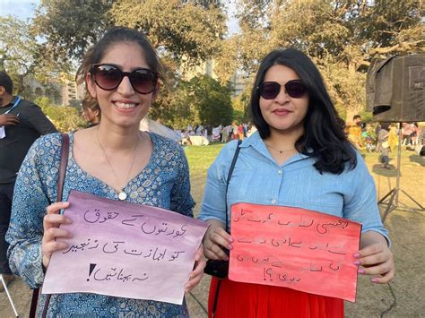 Karachis ‘aurat March Rally Focuses On Womens Economic Rights Amid