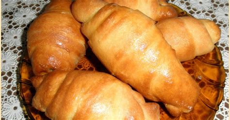 Кифлички с колбас