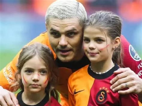 Mauro Icardi Sali Campe N En Turqu A Y Los Mensajes De Las Hijas