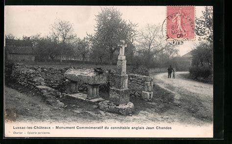 AK Lussac Les Chateaux Monument Commemoratif Du Connetable Anglais