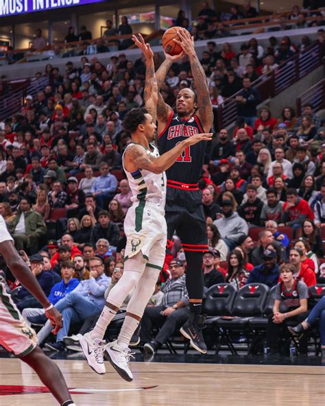 Bulls storm back to beat Bucks, DeRozan scores 42 | NBA.com