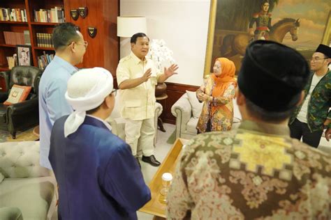 Khofifah Resmi Jadi Jurkamnas Prabowo Gibran