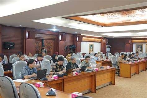 Tim ADB Review Proyek HETI Di Unila Universitas Lampung