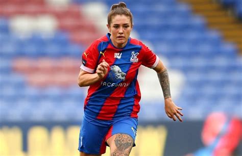 Women Haines Is A Hornet Watford FC