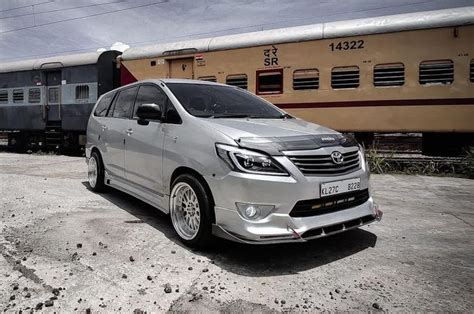 Toyota Innova Lama Dimodif Simpel Pakai Body Kit Sporty Dan Pelek Akar