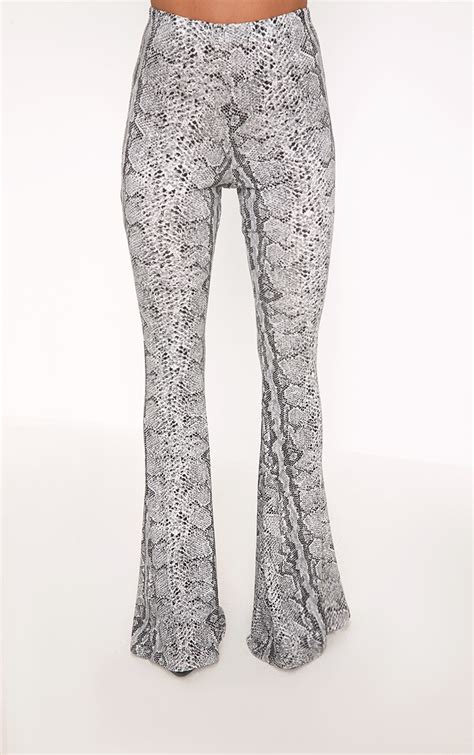 Madilyn Snake Print Flared Trousers Prettylittlething