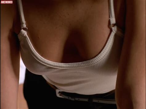 Naked Danielle Winits In A Justiceira