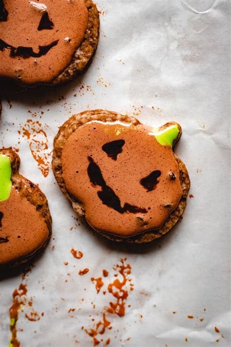 25 Spooky And Easy Halloween Cookies For Kids The Savvy Sparrow