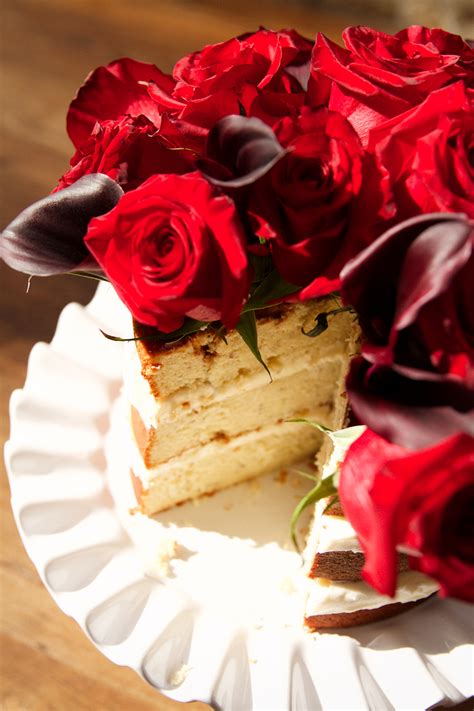 Naked Vanilla Cake TheSweetNerd