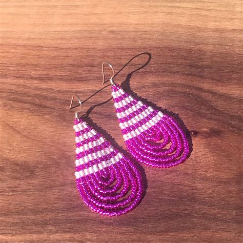 Hot Pink And White Seed Bead Earrings Etsy Seed Bead Tutorial Seed Bead Bracelets Diy