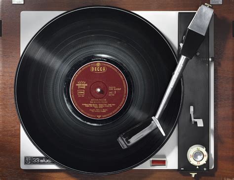 World Records Vinyl-1 – Fubiz Media 