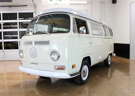 1971 Volkswagen Bus | Chicago Car Club