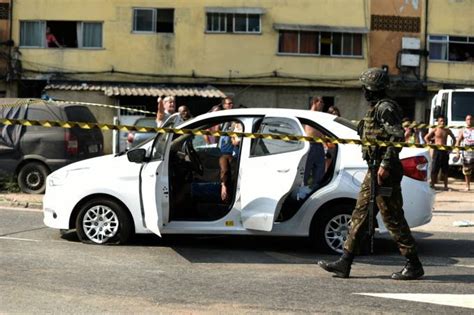 Um Dia Antes De A O Tiros Ex Rcito Matou Jovem Pelas Costas No