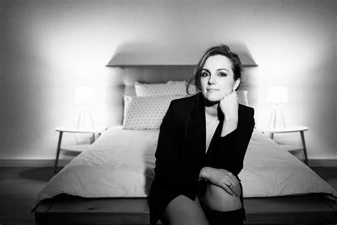 séance boudoir nocturne à Lille photographe lingerie nord