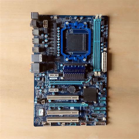 Jual AMD AM3+ PLUS brand GIGABYTE GA-870A-USB3L Motherboard Mainboard ...