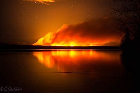 Northern B C Wildfire Continues To Grow Photos Huffpost British