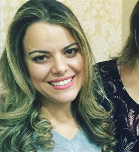 Ana Paula Valadão Posta Foto Da Avó Morta E é Detonada Nas Redes Sociais