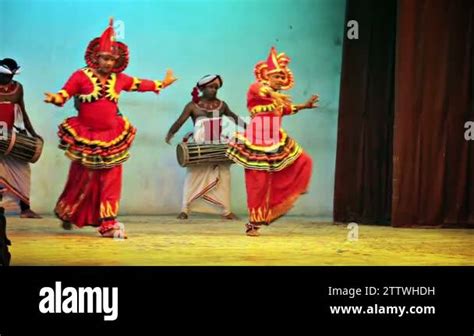 Sri lanka kandyan dances Stock Videos & Footage - HD and 4K Video Clips ...