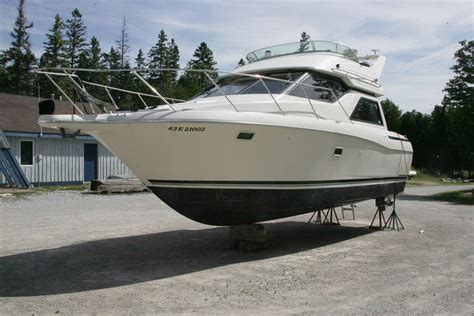 1996 Bayliner 3258 Command Bridge Power Boat For Sale