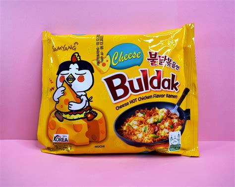 SAMYANG HOT CHICKEN FLAVOR RAMEN CHEESE Лапша со вкусом острой курицы с сыром из Кореи 140г