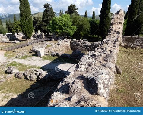 Rea Arqueol Gica De Necromanteion Del Acheron En Grecia Foto De