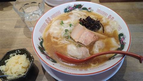 『ワンタン麺¥850 』中華そば 天辺月のレビュー ラーメンデータベース